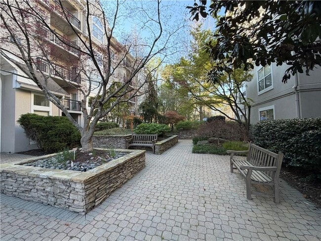 Building Photo - 2511 River Green Dr NW