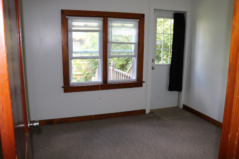 Building Photo - 239 Elm St