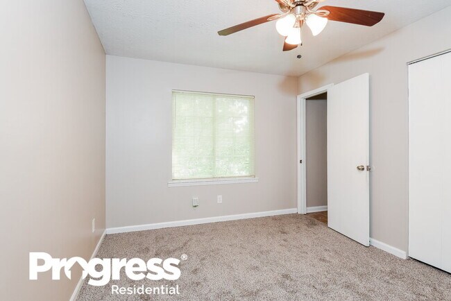 Building Photo - 5162 Pineland Pl