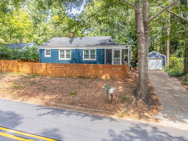 Primary Photo - 630 Belvoir Heights