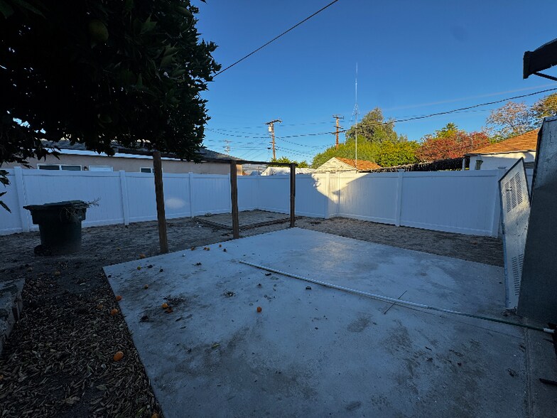 Building Photo - 1118 Magnolia Ave W