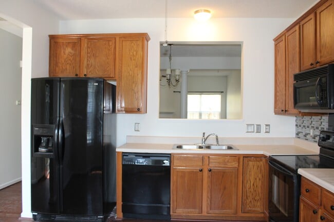 Building Photo - 2802 Gross Ave