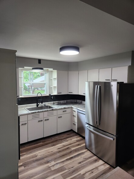 Building Photo - 624 Bollman Ave