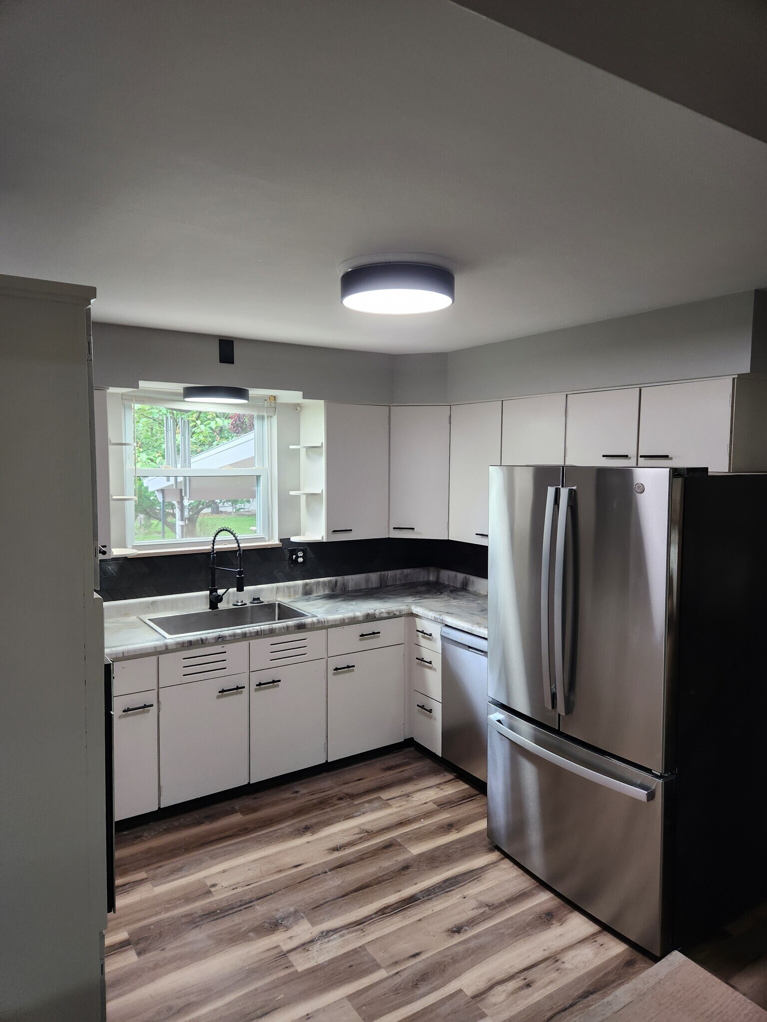 Building Photo - 624 Bollman Ave