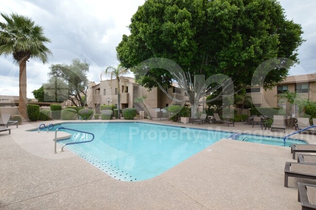 Building Photo - 7950 E Starlight Way
