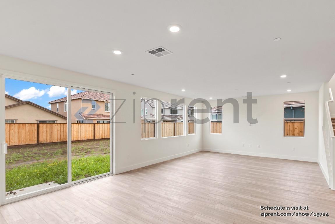 Building Photo - 5418 Paularo Wy