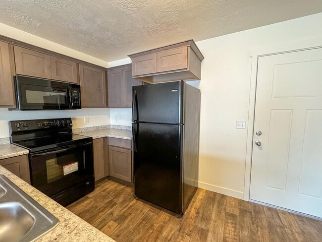 Building Photo - 531 S 850 E