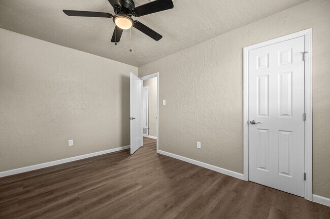 Building Photo - 408 SW 71st St