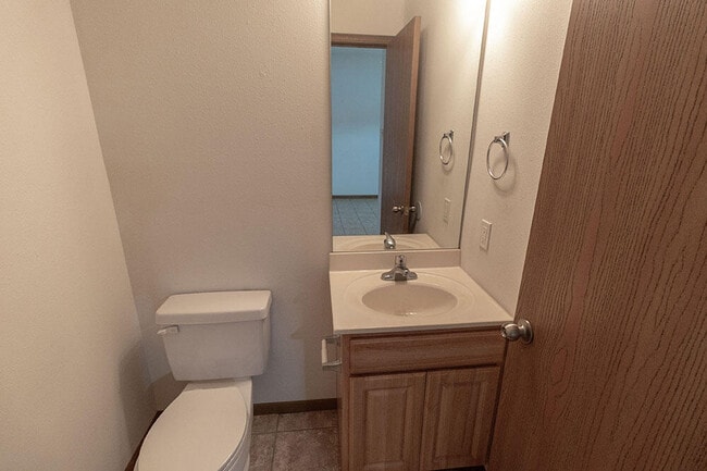 Building Photo - 1613 Citadel Dr