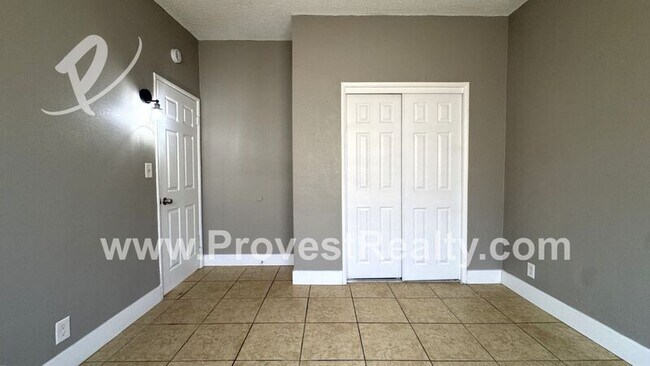 Building Photo - 12079 Sand Ct