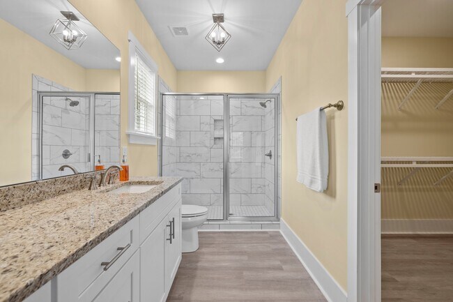 Building Photo - 5603 Sound Dr