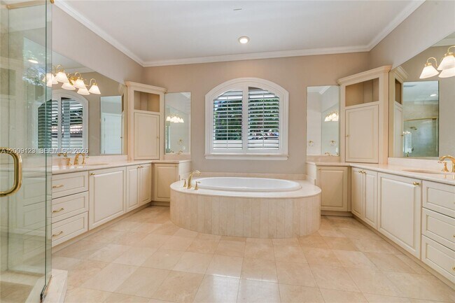 Building Photo - 13680 Deering Bay Dr