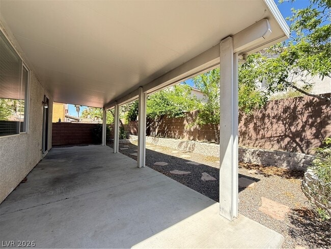 Building Photo - 9536 Sunshade Ct