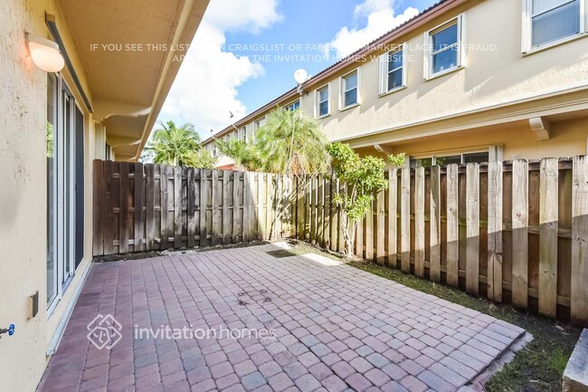 Building Photo - 12946 SW 132nd Terrace