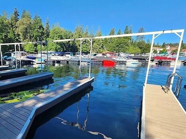 Building Photo - 209 Cool Creek Ln