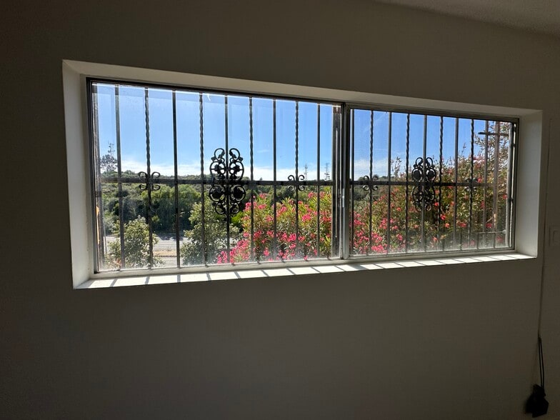 Apt 7 - 4785 Don Miguel Dr
