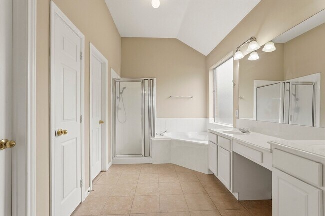 Building Photo - 7910 Masonwood Ln