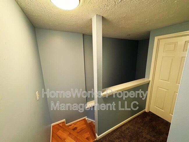 Building Photo - 1232 Seminole Dr