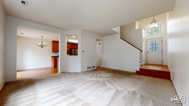 Building Photo - 529 Metropolitan St