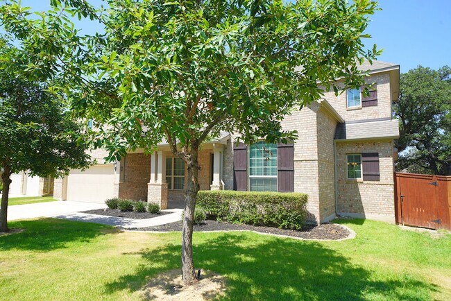 Building Photo - Executive Style Rental Now Available in Bo...