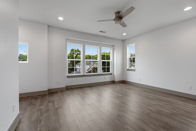 Building Photo - 122H Oceola Ave