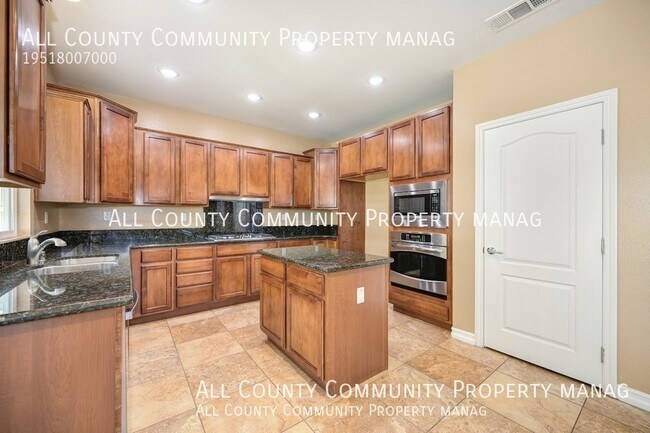 Building Photo - 34322 Heather Ridge Rd