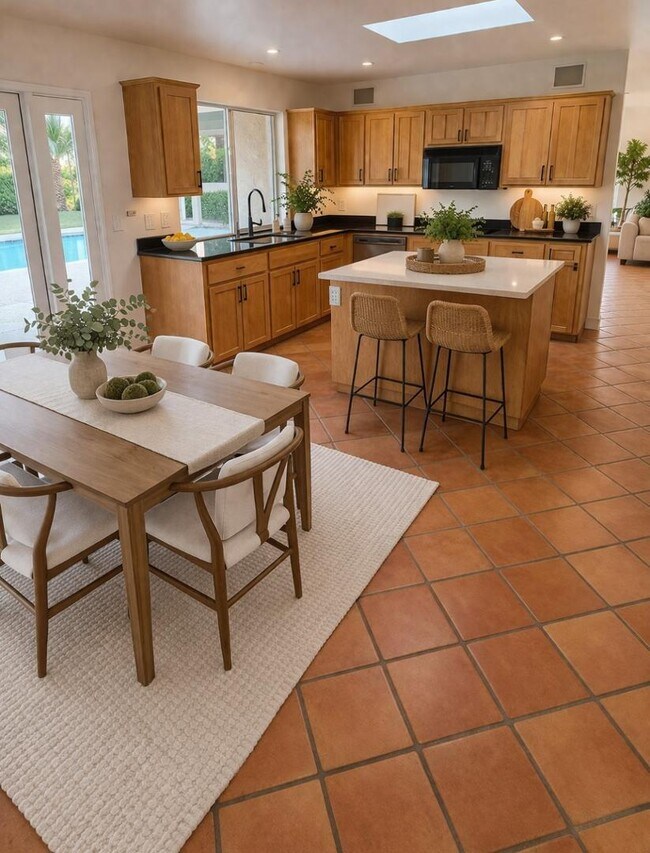 Building Photo - 5240 E Cholla St