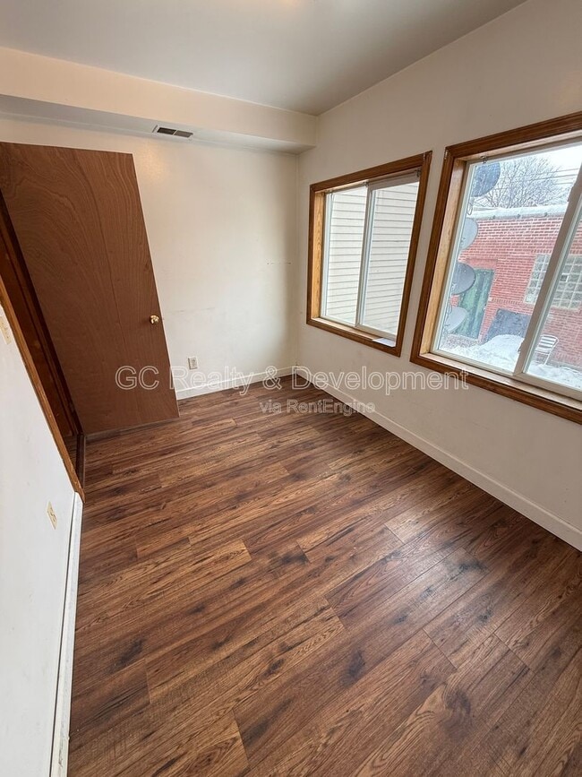 Building Photo - 6124 S Whipple St