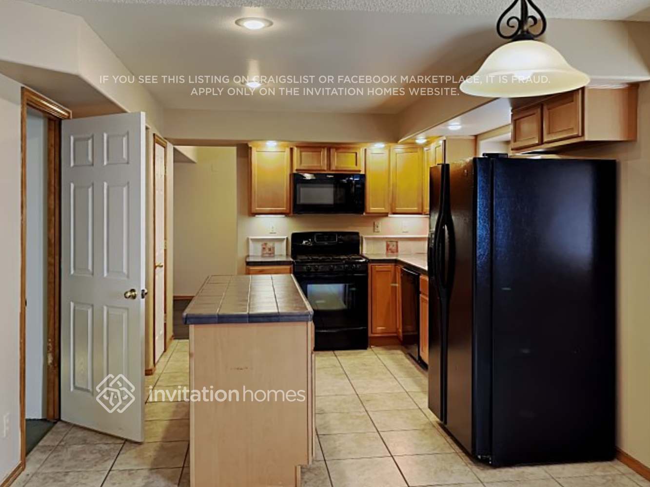 Building Photo - 6027 Pioneer Mesa Dr