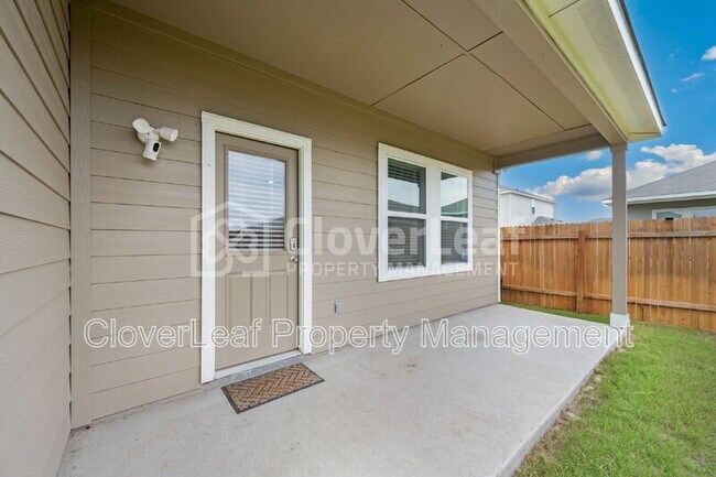 Building Photo - 368 Wren Ln