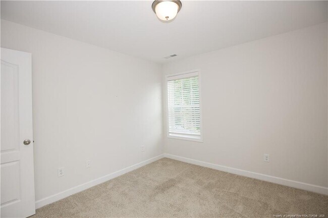 Building Photo - 1170 Camellia Dr