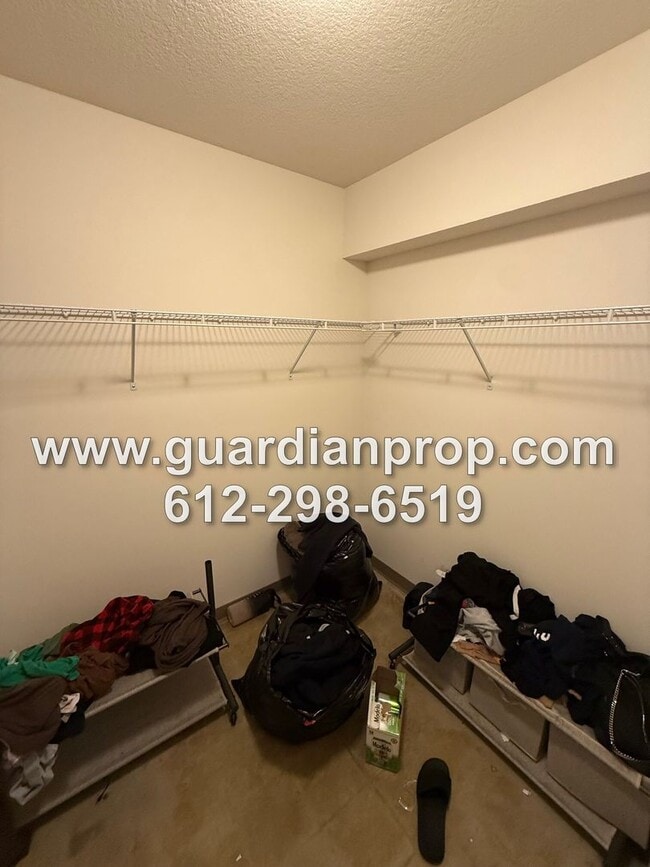 Building Photo - 7535 Cloman Way E