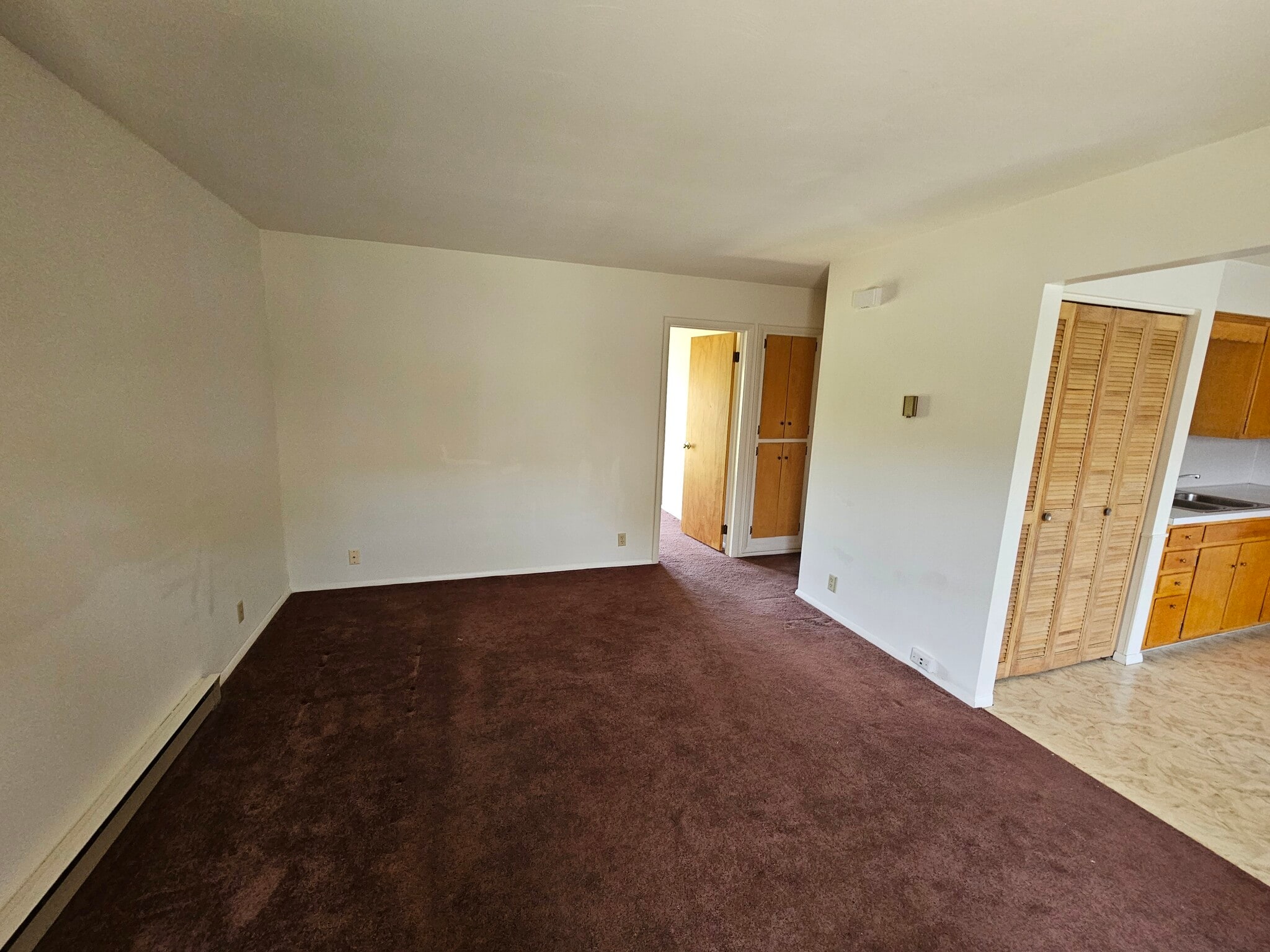 Building Photo - 156 Hillcrest Ave