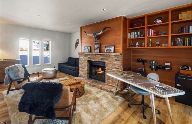 Building Photo - Mountain Modern Retreat