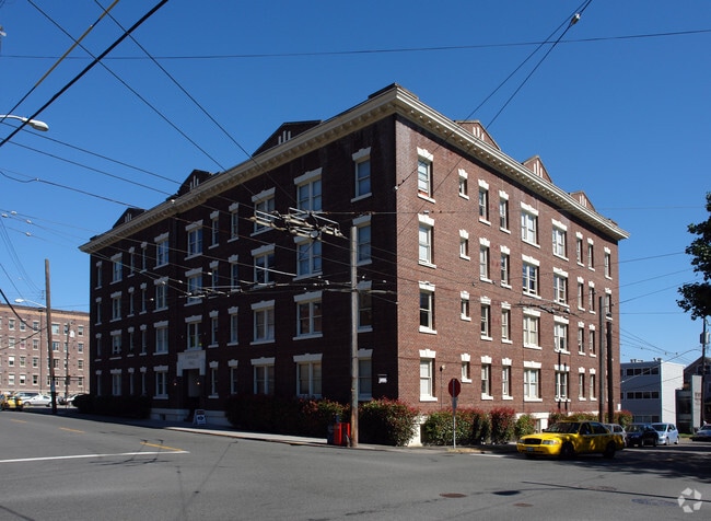 Building Photo - Chander Hall
