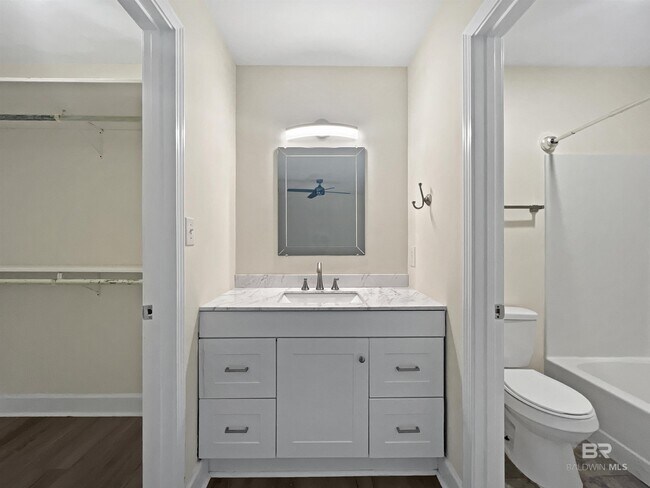 Building Photo - 7 Twin Echo Ct
