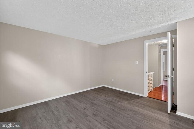 Building Photo - 3602 Castle Terrace