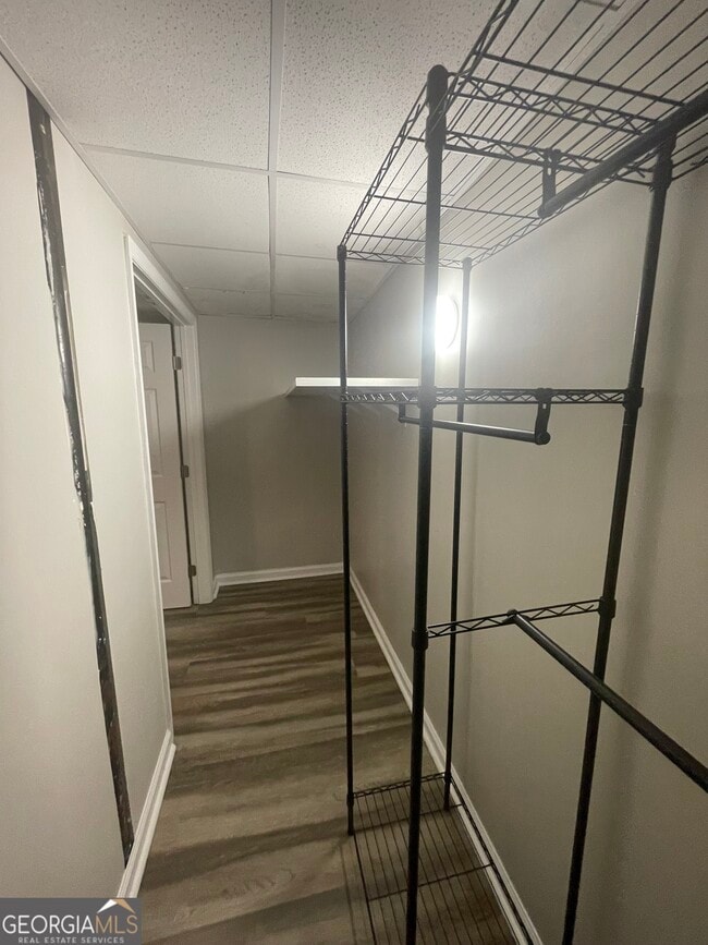 Building Photo - 310 Harris Manor Dr SW