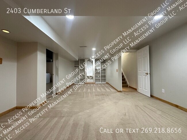 Building Photo - Large Westwood Kalamazoo home for rent!  4...