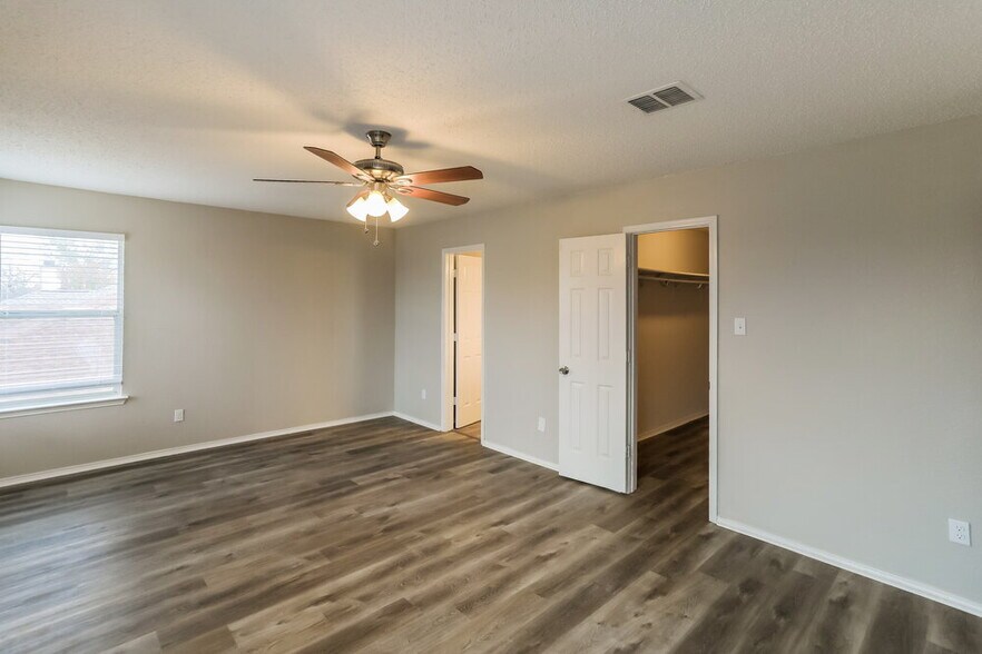 Building Photo - 10173 Chapel Springs Trail