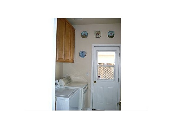 Building Photo - 17680 Bentley Dr
