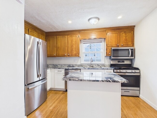 Building Photo - 1410 Greenville Ave