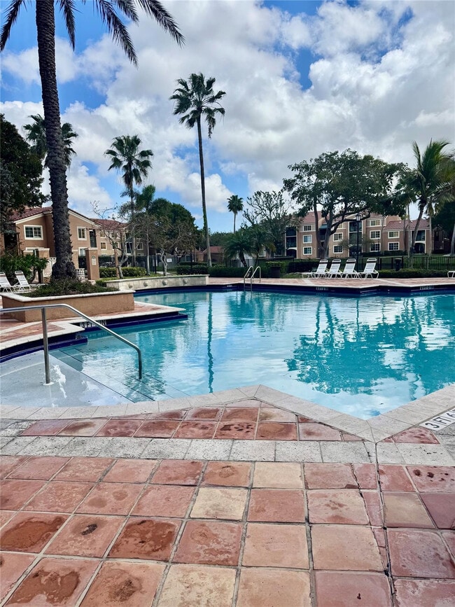 Building Photo - 4856 N State Rd 7