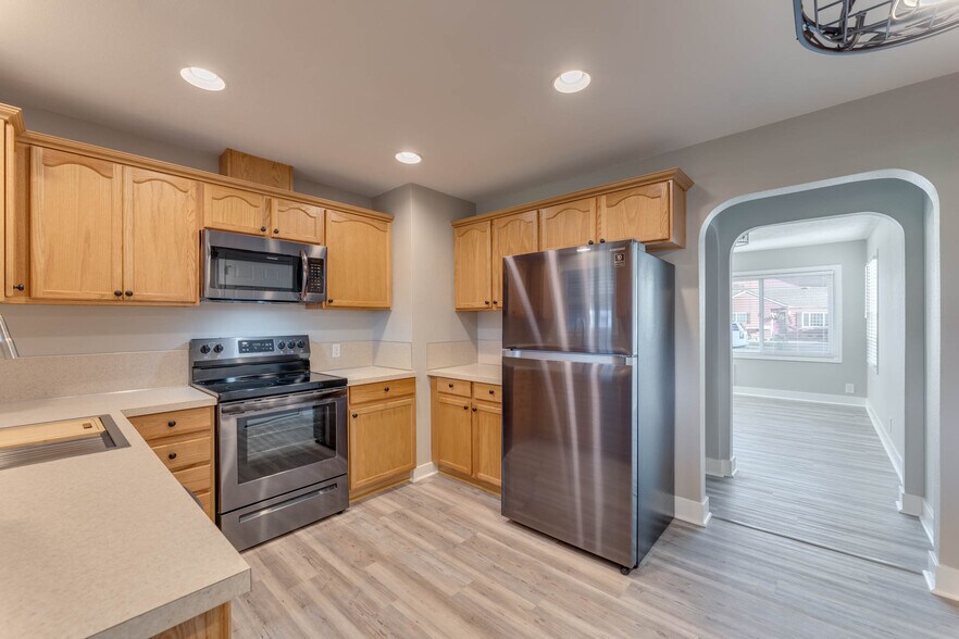 Building Photo - 2908 Hemlock St