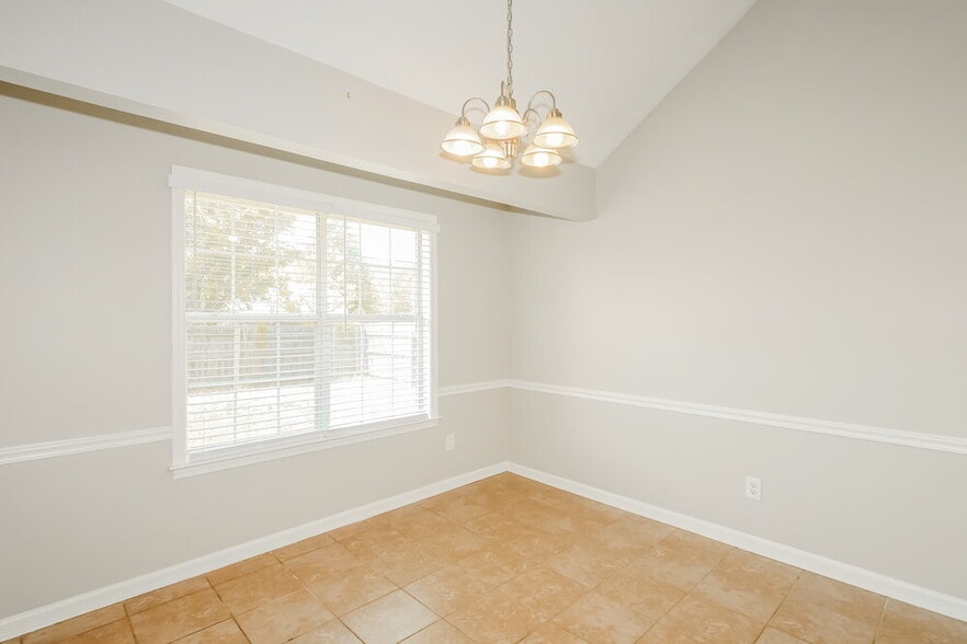 Building Photo - 95 Winding Creek Dr