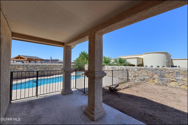 Building Photo - 3517 Tierra Bahia Dr