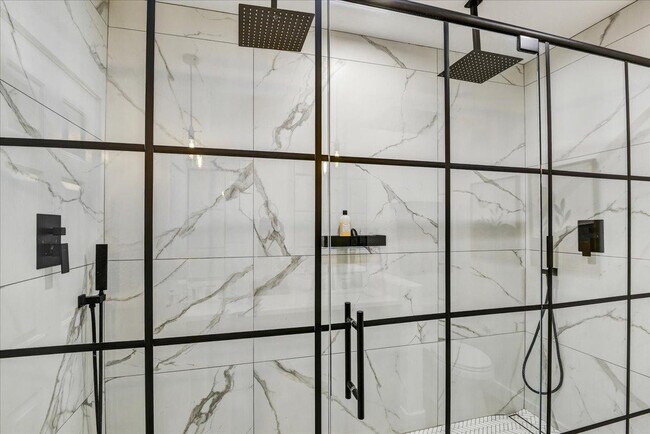 Building Photo - 4830 N 65th St