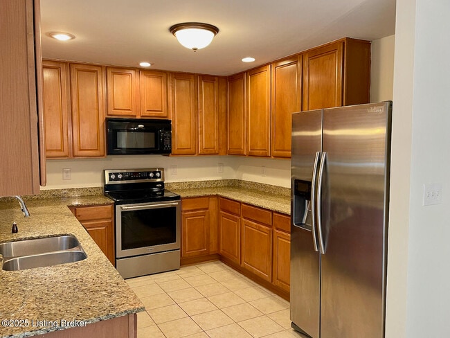 Building Photo - 13404 Cain Ln