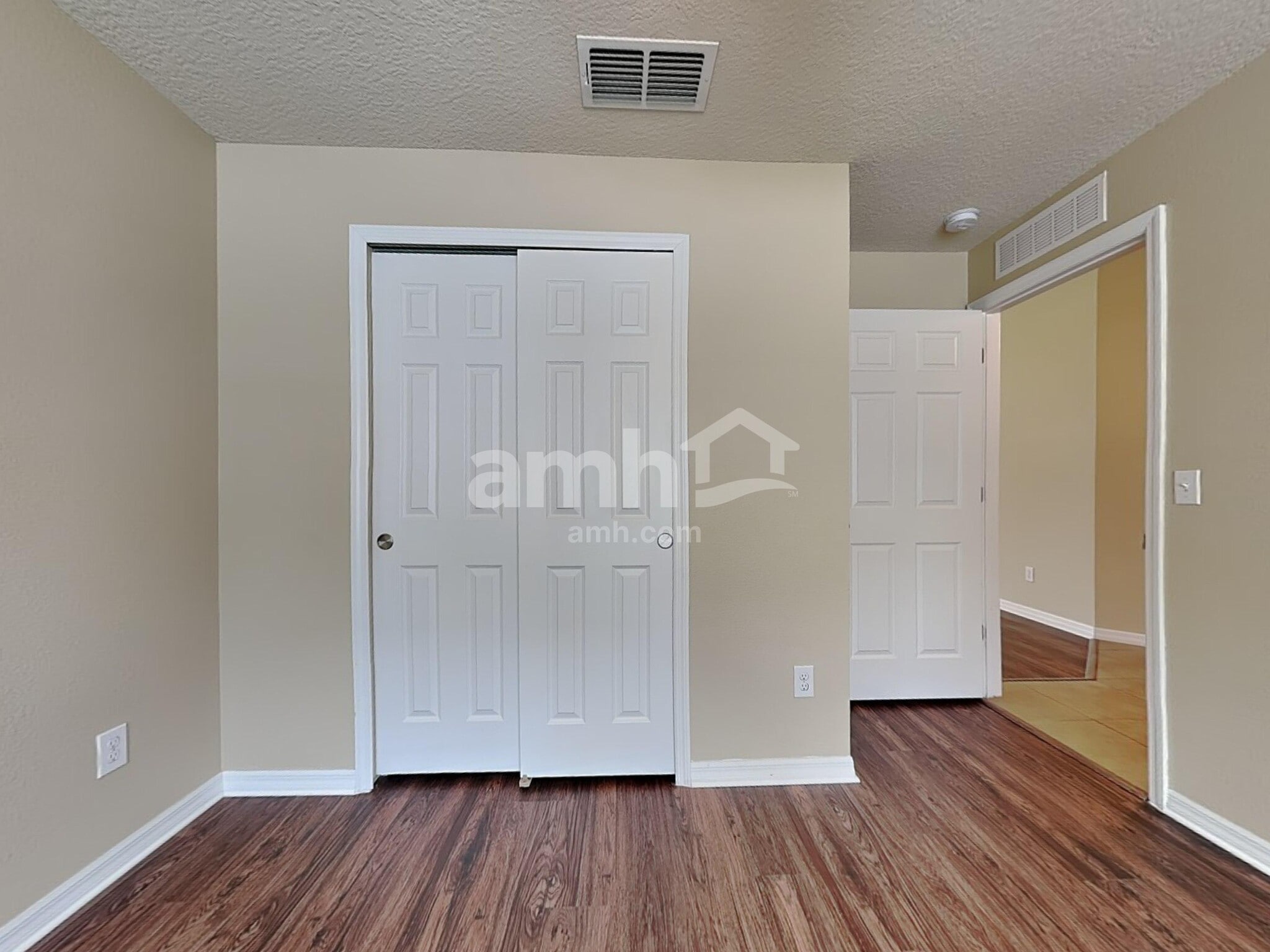 Building Photo - 915 Branchwood Way