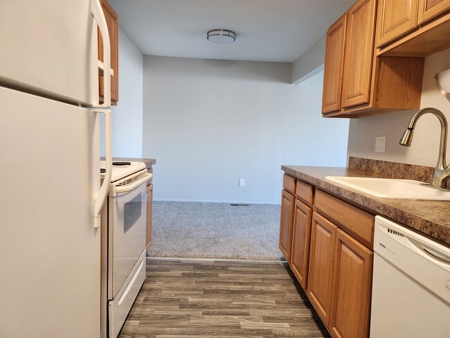 Building Photo - Vester Apartments